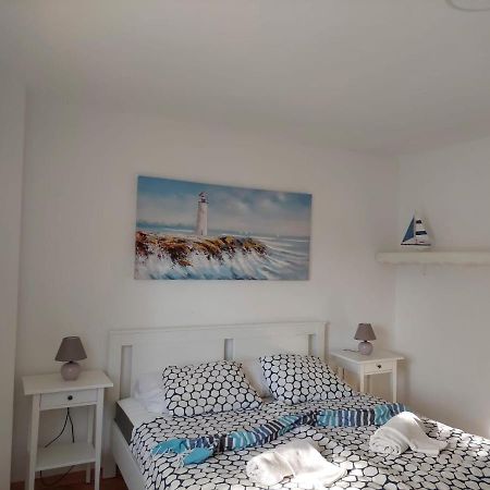 Apartment Hajduk Starigrad Paklenica Exterior photo